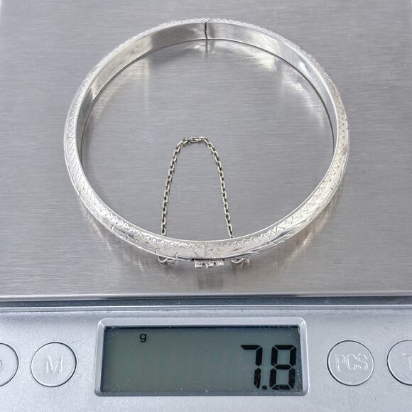 Estate Sterling Silver 925 6.2mm Etched Bangle With Safety Chain 6.75" - Picture 11 of 11